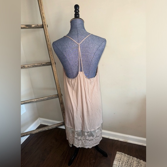 Wild Bohemian NWT Lace Hem Racerback Slip Dress - Picture 5 of 9